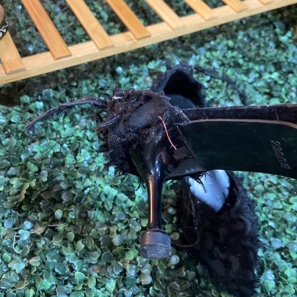 🎁Black Fur Heel. Size-37 (I wear 37-38 and it fit me) - Picture 7 of 7